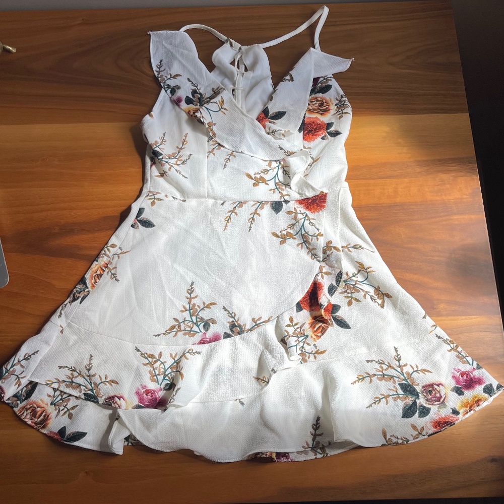 Peachlea White Floral Dress